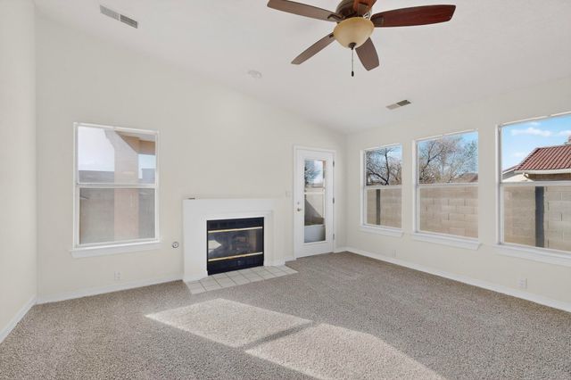 811 Bryce Canyon Street SE, Albuquerque, NM 87123