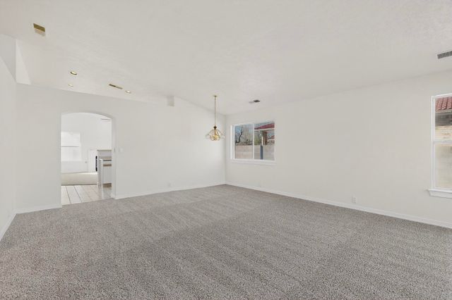 811 Bryce Canyon Street SE, Albuquerque, NM 87123