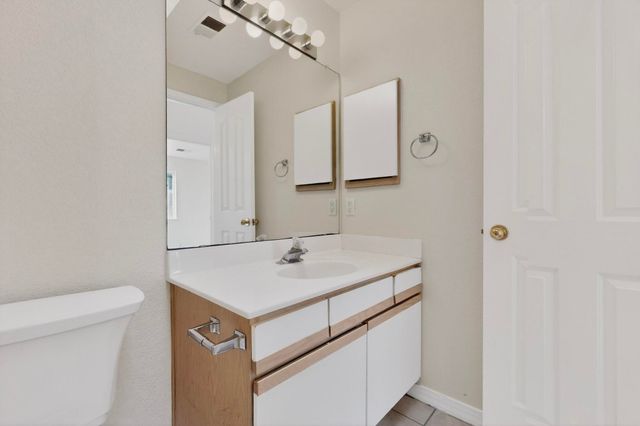 811 Bryce Canyon Street SE, Albuquerque, NM 87123