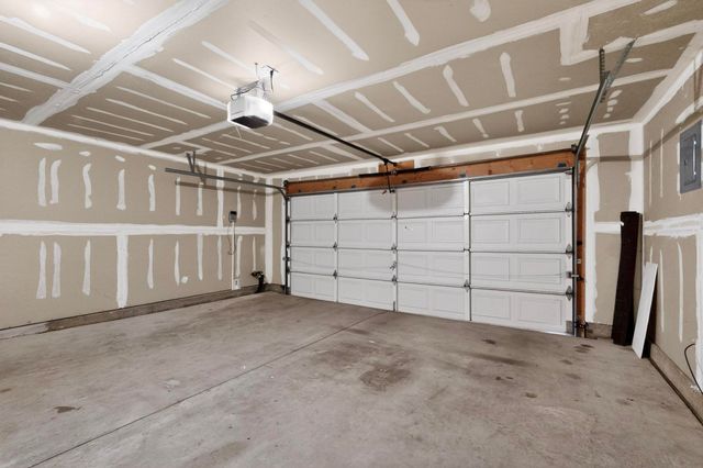 811 Bryce Canyon Street SE, Albuquerque, NM 87123