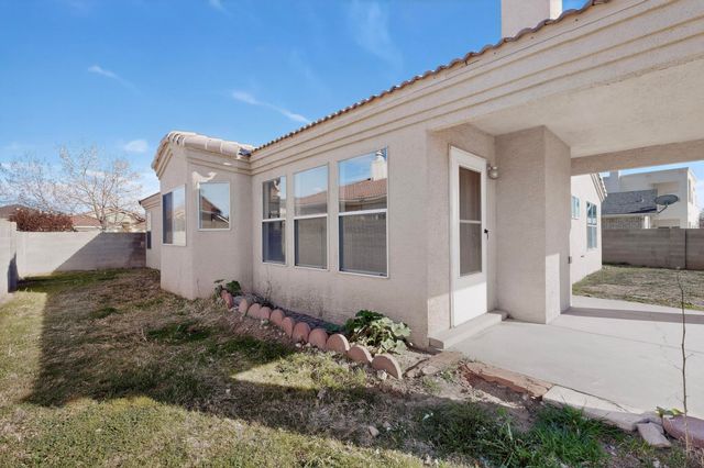 811 Bryce Canyon Street SE, Albuquerque, NM 87123