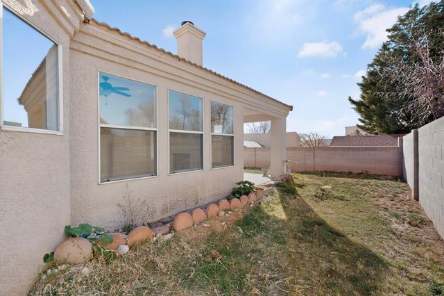 811 Bryce Canyon Street SE, Albuquerque, NM 87123