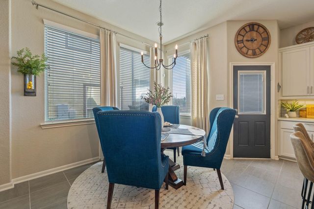 227 Biltmore Loop, Montgomery, TX 77316