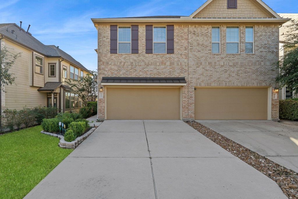 227 Biltmore Loop, Montgomery, TX 77316