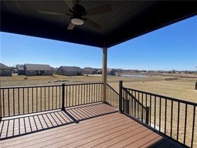 17174 W 164th Terrace, Olathe, KS 66062