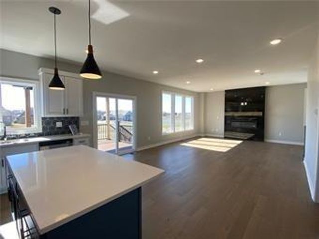 17174 W 164th Terrace, Olathe, KS 66062