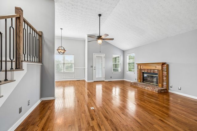 339 Lakeview Cir, Mount Juliet, TN 37122