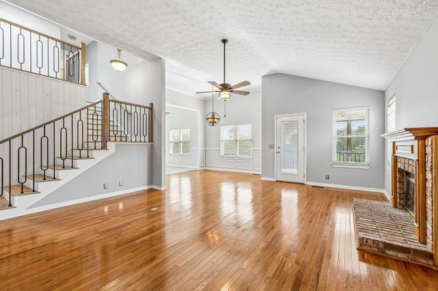 339 Lakeview Cir, Mount Juliet, TN 37122