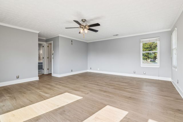 339 Lakeview Cir, Mount Juliet, TN 37122