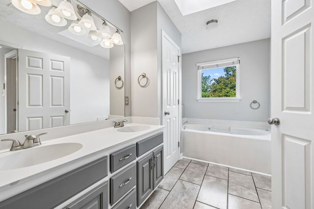 339 Lakeview Cir, Mount Juliet, TN 37122