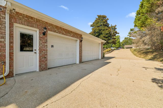 339 Lakeview Cir, Mount Juliet, TN 37122
