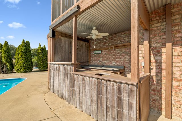 339 Lakeview Cir, Mount Juliet, TN 37122