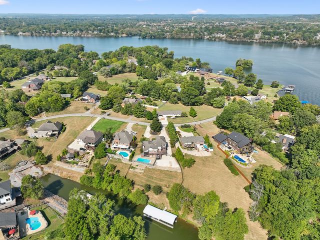 339 Lakeview Cir, Mount Juliet, TN 37122