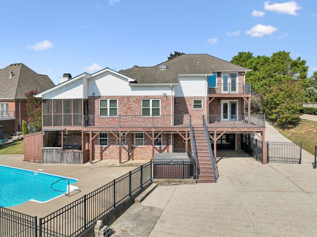 339 Lakeview Cir, Mount Juliet, TN 37122