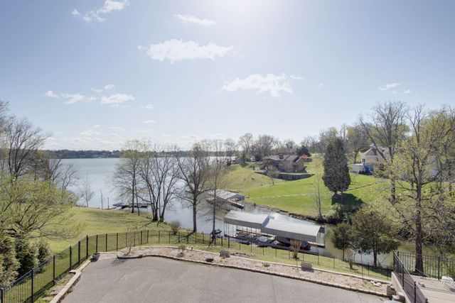 339 Lakeview Cir, Mount Juliet, TN 37122