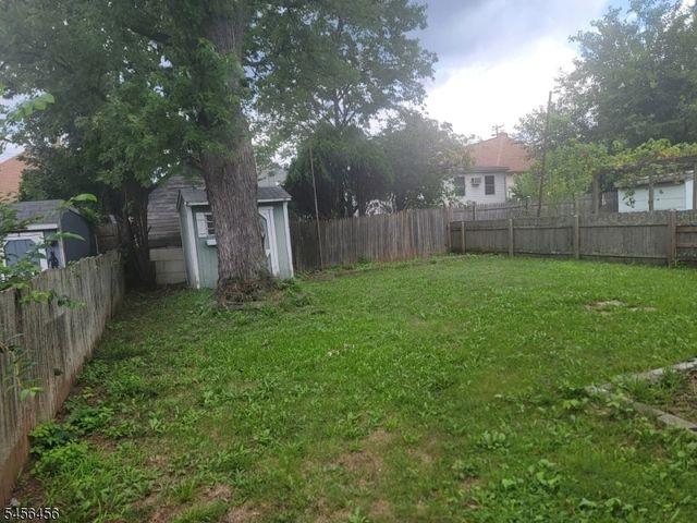 4 Vale St, Edison Twp., NJ 08817