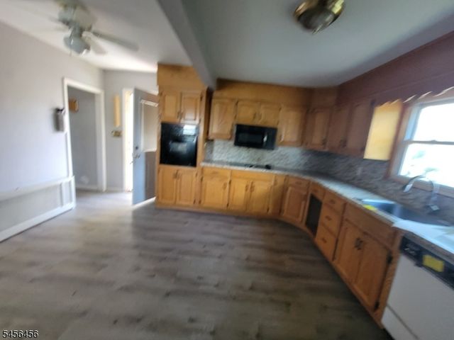 4 Vale St, Edison Twp., NJ 08817