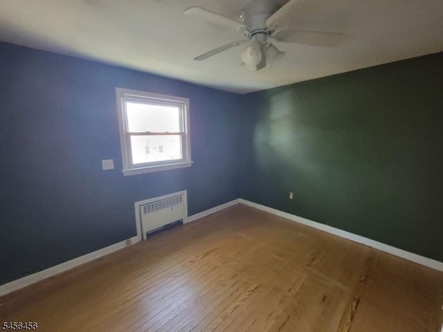 4 Vale St, Edison Twp., NJ 08817