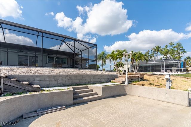 3405 SE 16th PL, Cape Coral, FL 33904