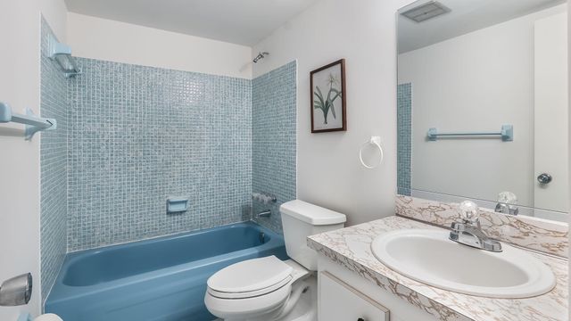 601 NW 78TH Terrace 106, Margate, FL 33063