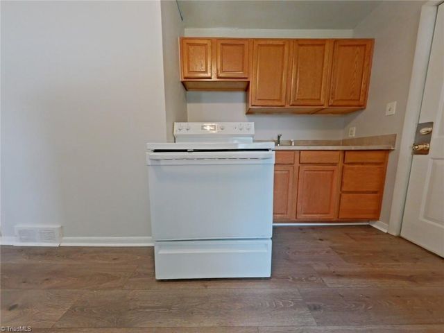 3402 Wichita Place, Greensboro, NC 27405