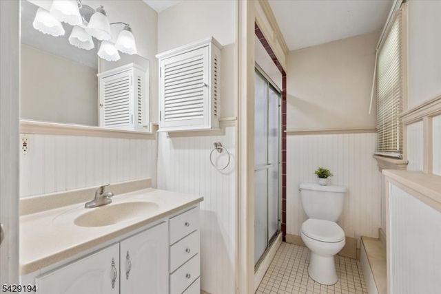 11 Knoll Dr, Denville Twp., NJ 07866