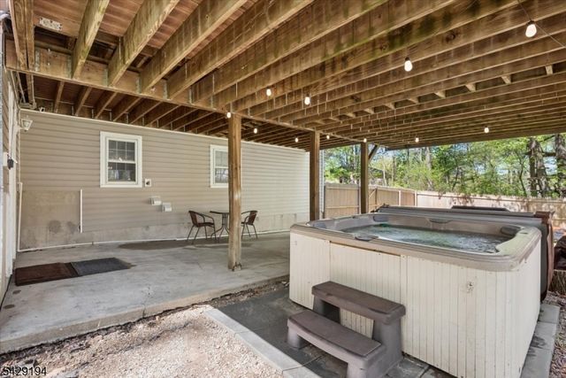 11 Knoll Dr, Denville Twp., NJ 07866