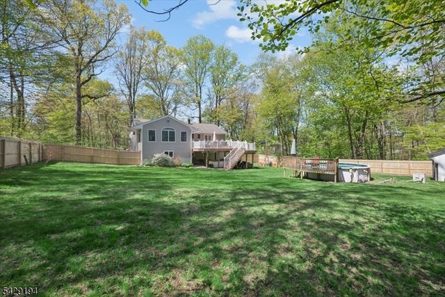 11 Knoll Dr, Denville Twp., NJ 07866