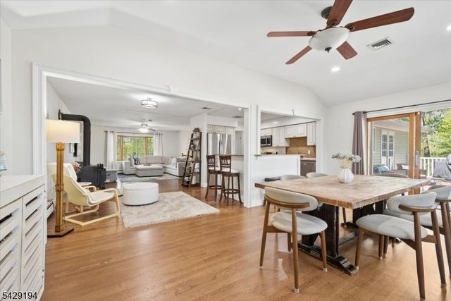 11 Knoll Dr, Denville Twp., NJ 07866