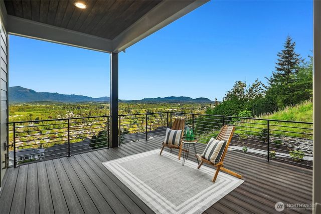 1030 Tinas Coma Drive, Burlington, WA 98233