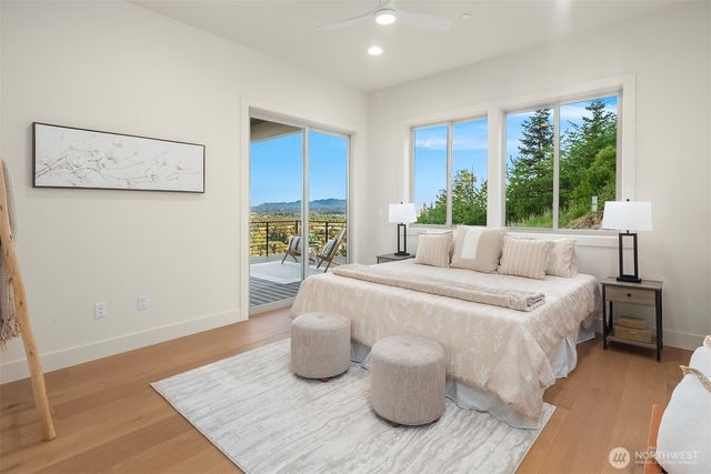1030 Tinas Coma Drive, Burlington, WA 98233