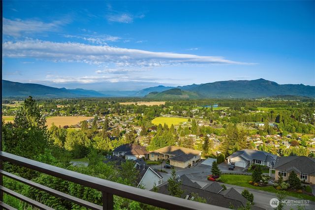 1030 Tinas Coma Drive, Burlington, WA 98233