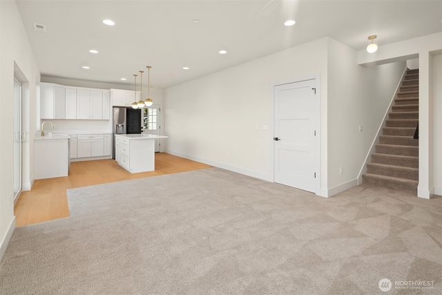1030 Tinas Coma Drive, Burlington, WA 98233