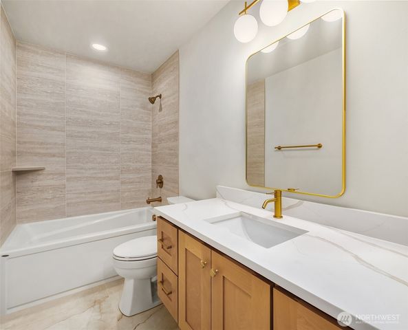1030 Tinas Coma Drive, Burlington, WA 98233