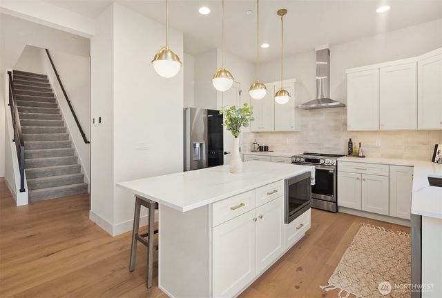 1030 Tinas Coma Drive, Burlington, WA 98233