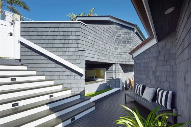 31702 Seacliff Drive, Laguna Beach, CA 92651