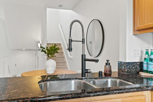 2382 Winepol Loop, San Jose, CA 95125