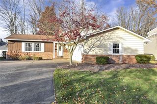 26716 Chapel Hill Drive, North Olmsted, OH 44070