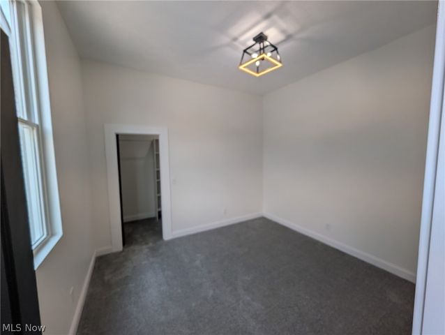 2900 York Avenue, Cleveland, OH 44113