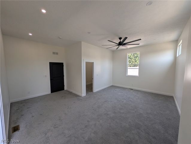 2900 York Avenue, Cleveland, OH 44113