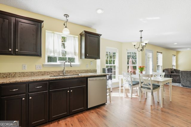 705 Highgrove Court, Hinesville, GA 31313