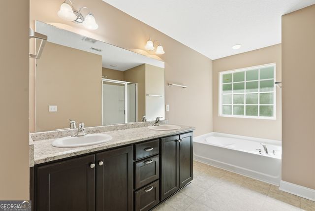 705 Highgrove Court, Hinesville, GA 31313