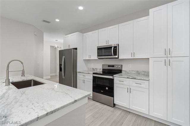 26221 SANDHILL BLVD, Punta Gorda, FL 33983