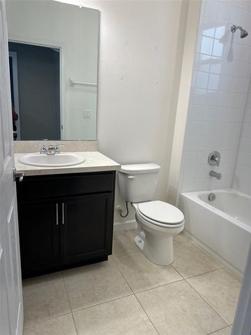 203 BOYDFIELD LANE, Davenport, FL 33837