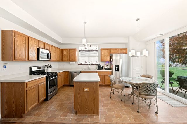 11724 Tanglewood Lane, Huntley, IL 60142