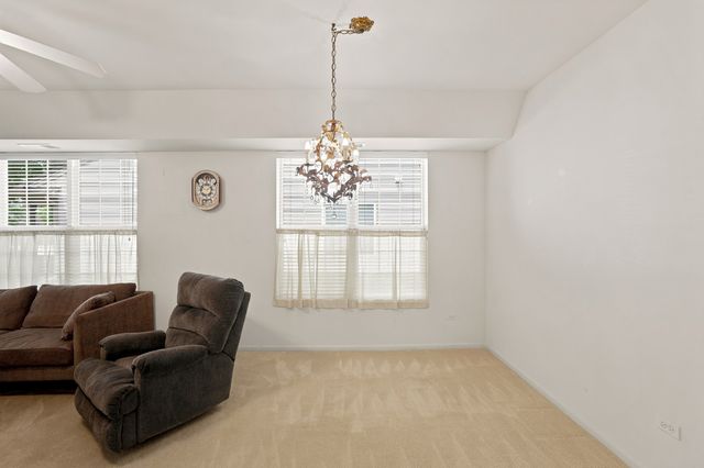 11724 Tanglewood Lane, Huntley, IL 60142