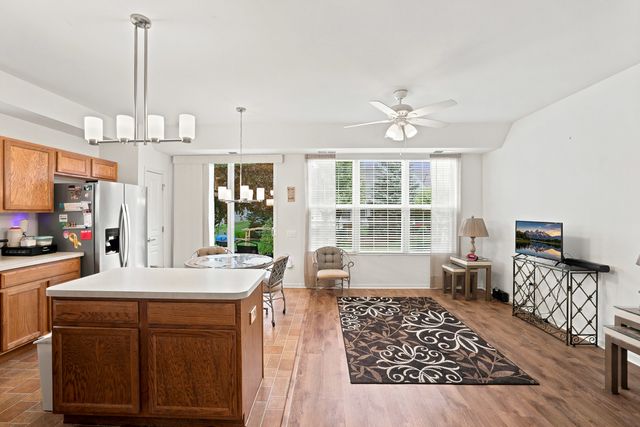 11724 Tanglewood Lane, Huntley, IL 60142