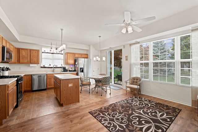 11724 Tanglewood Lane, Huntley, IL 60142