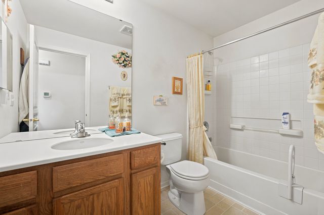 11724 Tanglewood Lane, Huntley, IL 60142