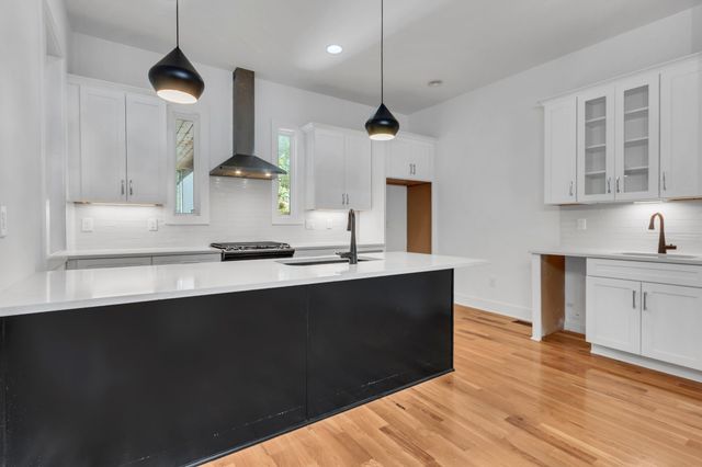 916 Green St, Franklin, TN 37064